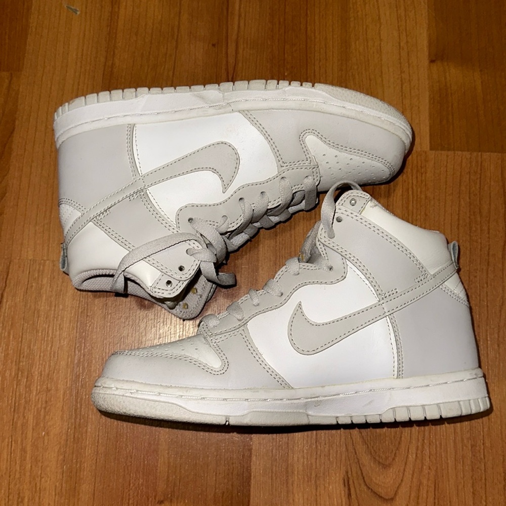 Grey Nike Dunks